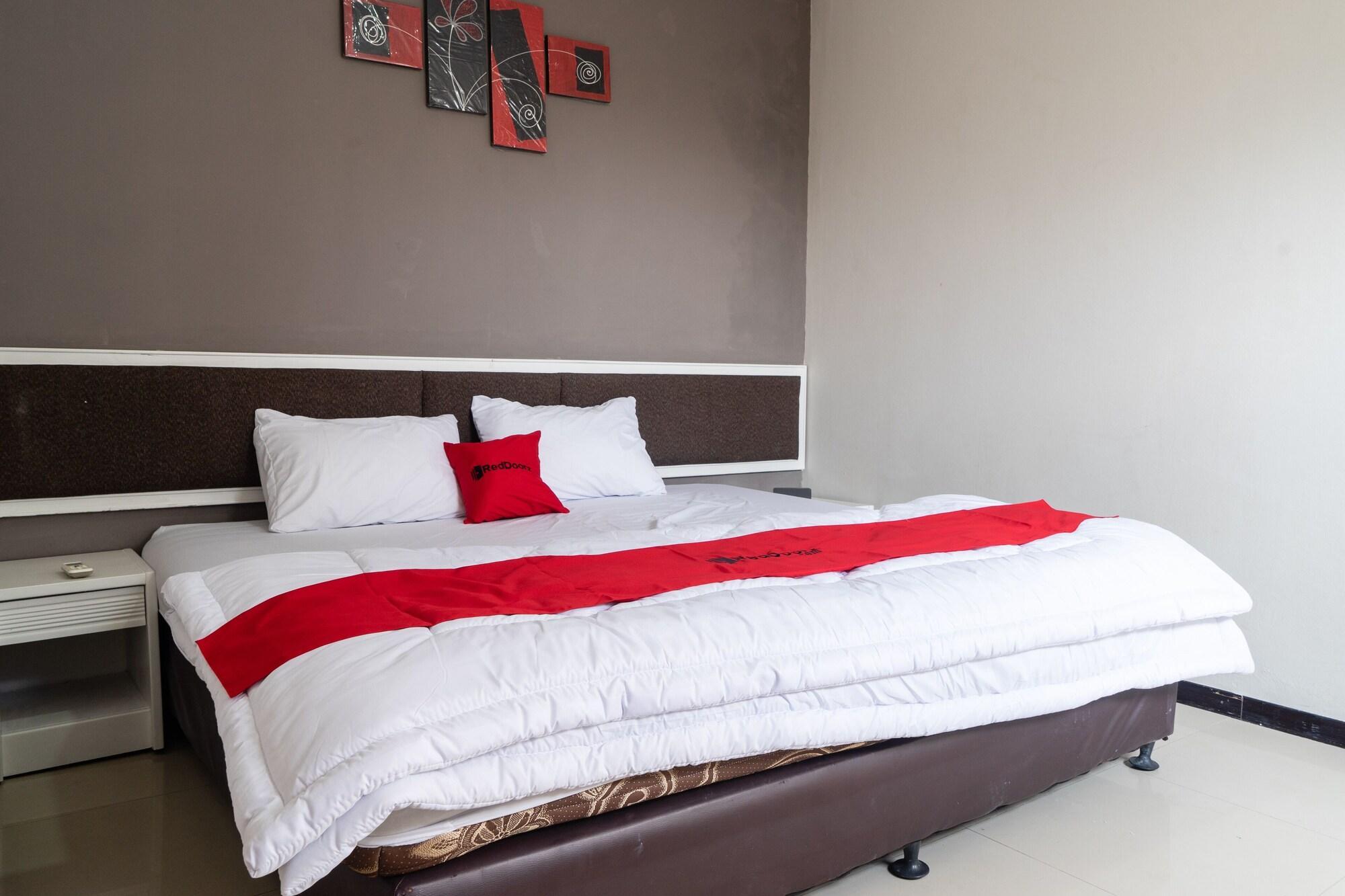 Reddoorz Plus @ Sawah Besar Yakarta Exterior foto