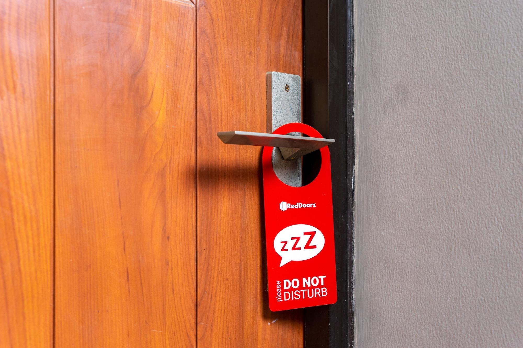 Reddoorz Plus @ Sawah Besar Yakarta Exterior foto