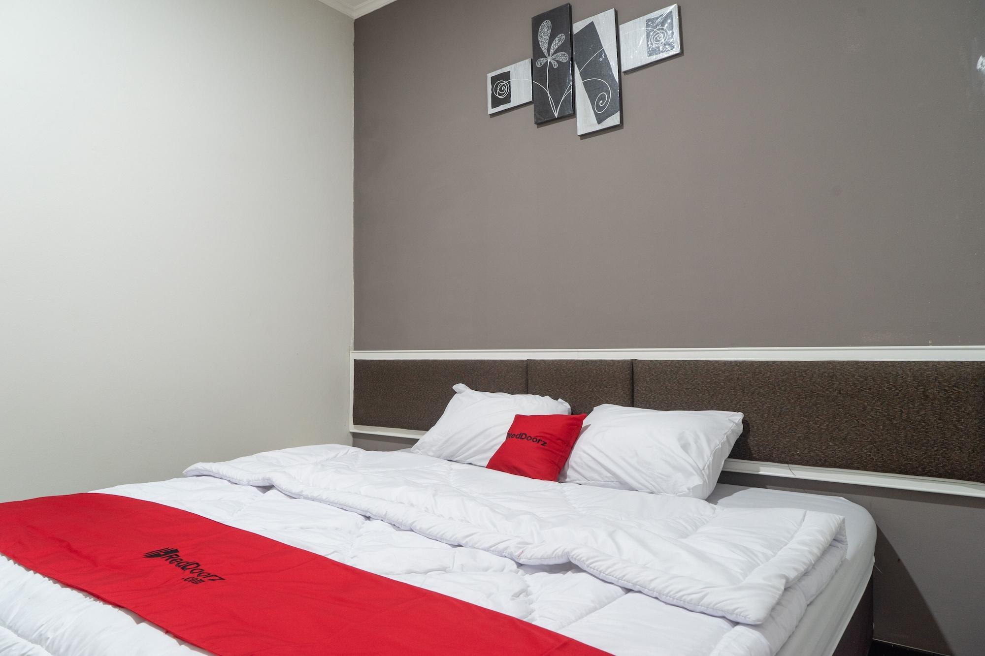 Reddoorz Plus @ Sawah Besar Yakarta Exterior foto