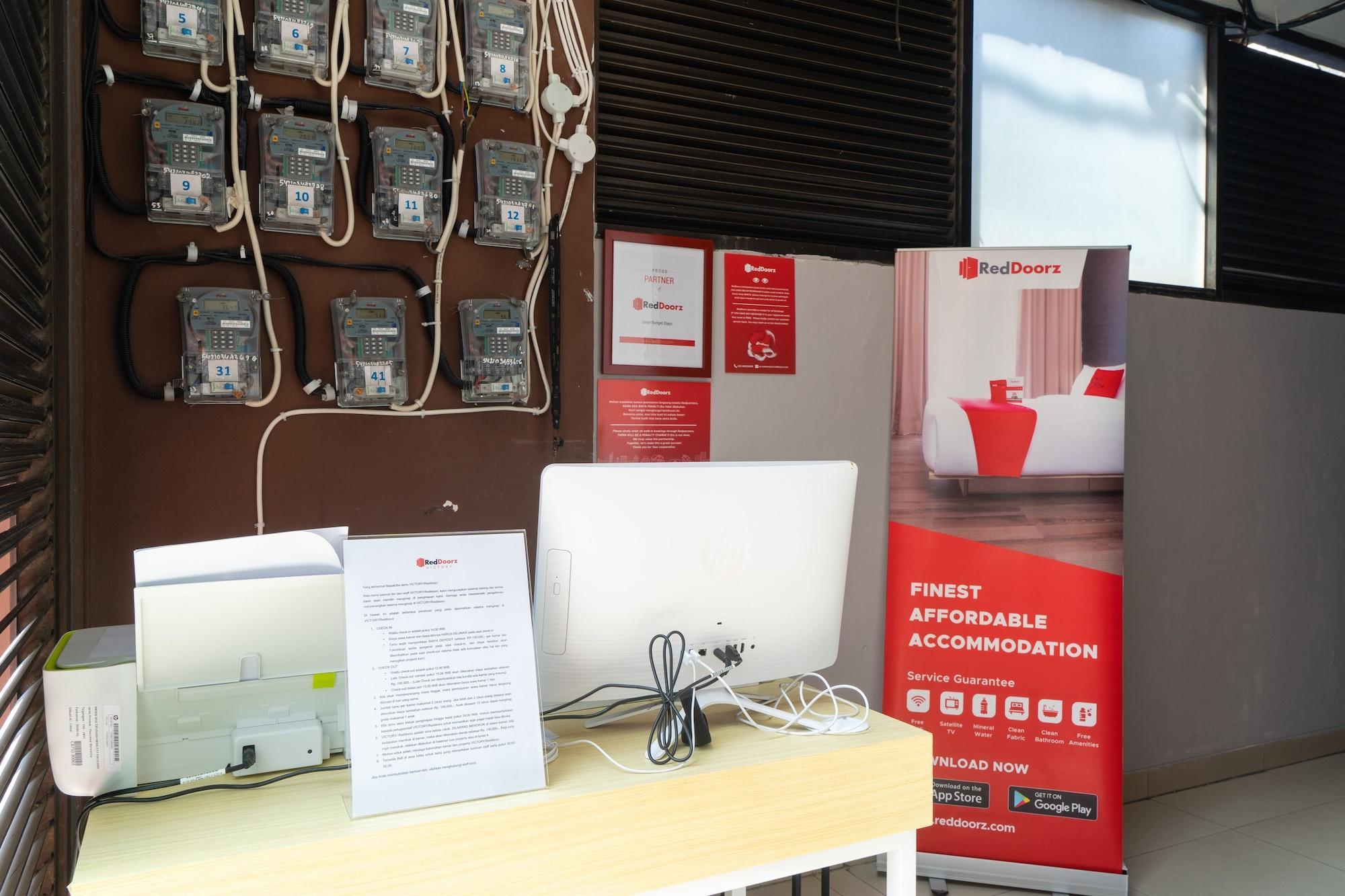 Reddoorz Plus @ Sawah Besar Yakarta Exterior foto