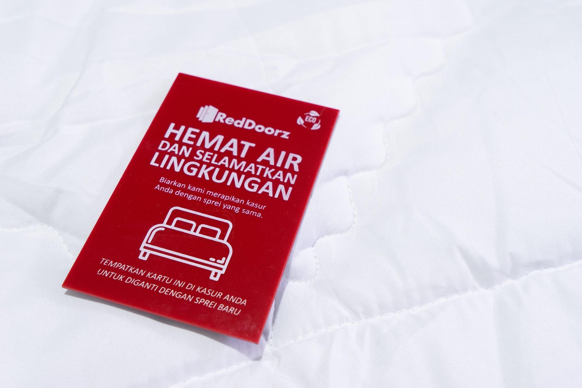 Reddoorz Plus @ Sawah Besar Yakarta Exterior foto